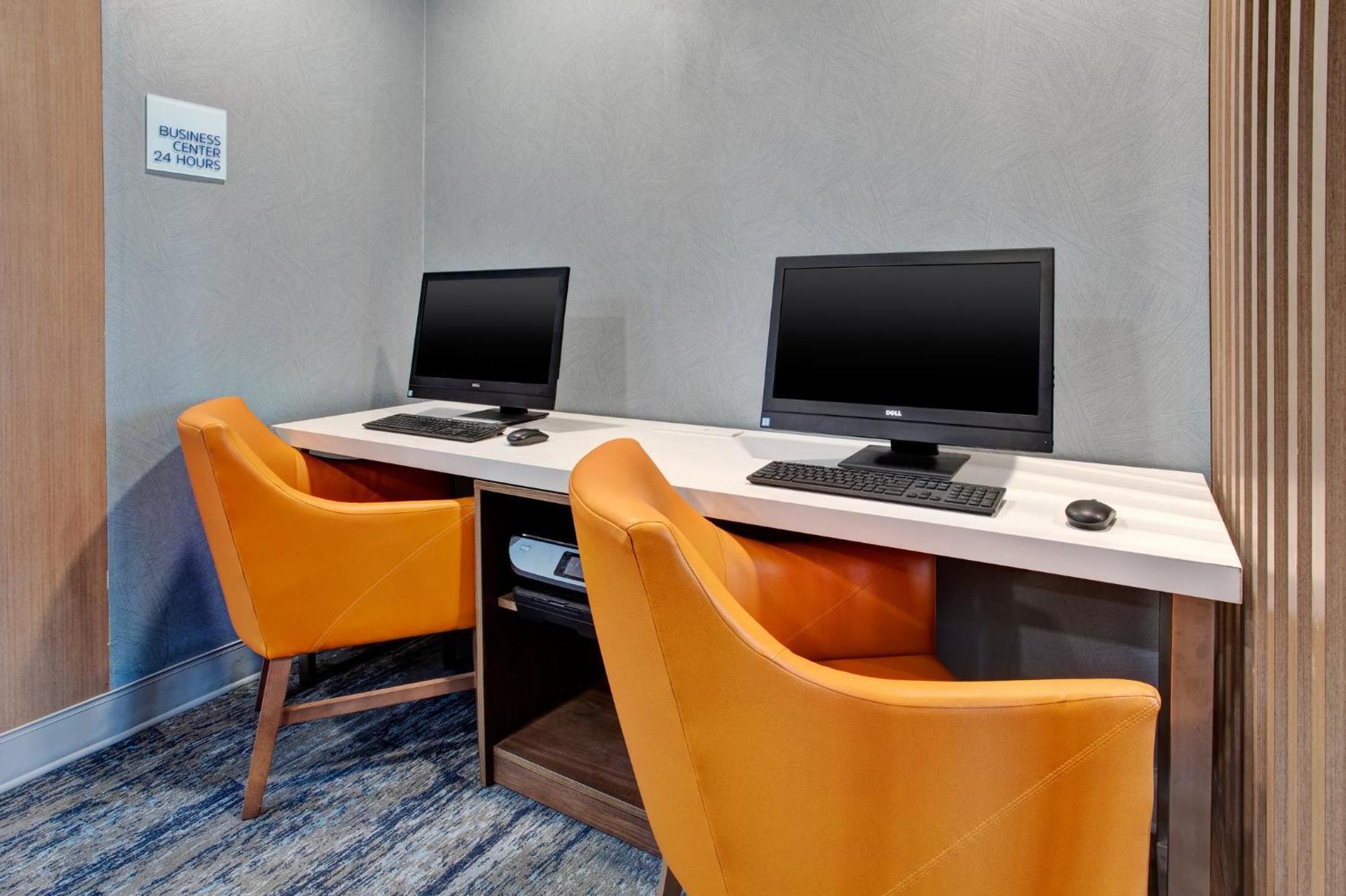 Holiday Inn Express Hotel & Suites Dover By Ihg Экстерьер фото